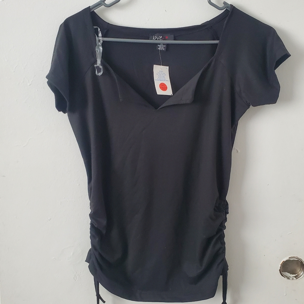 🎟 Love Black Ruched Cap Sleeve T-Shirt